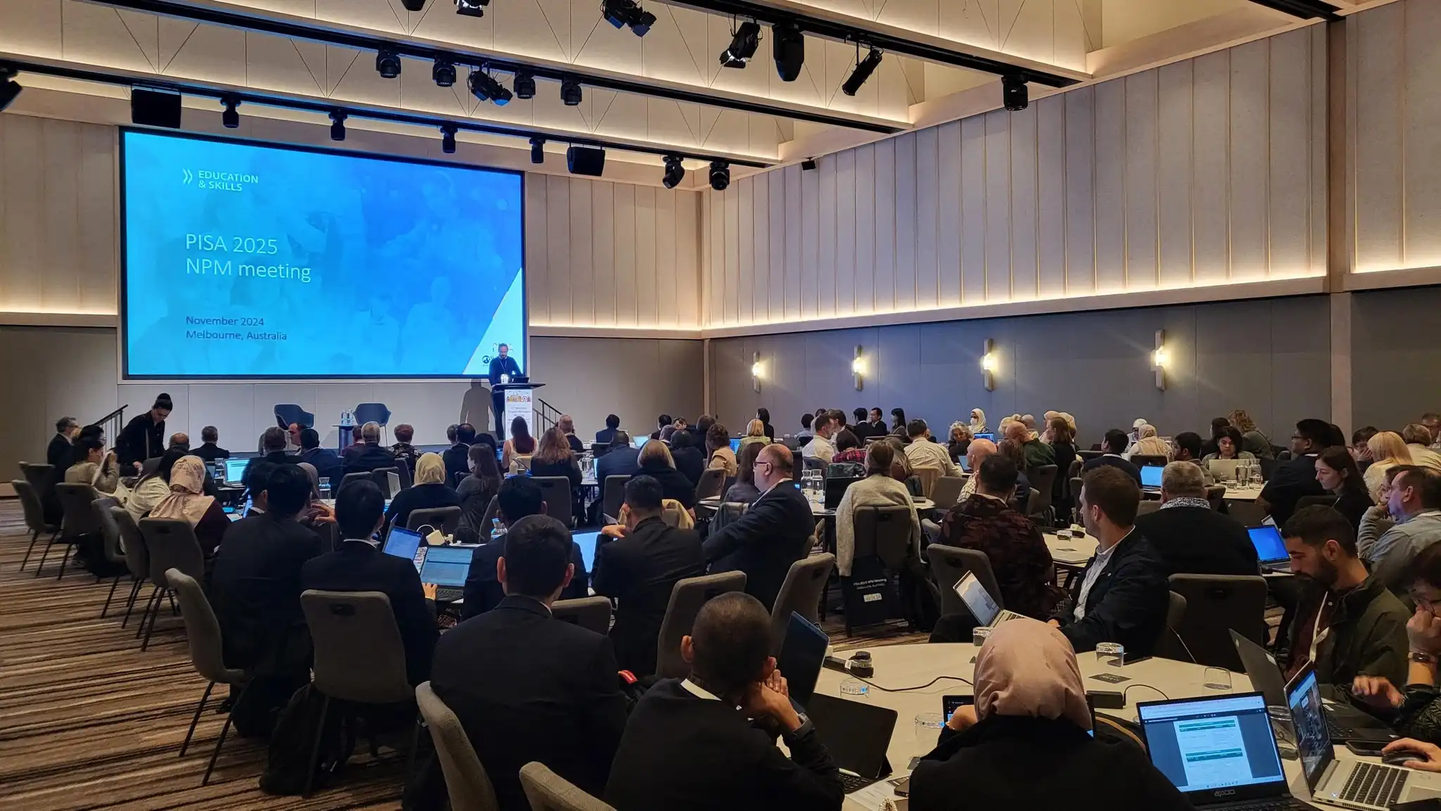 PISA 2025 asosiy jarayonlariga tayyorgarlik ko‘rish bo‘yicha xalqaro uchrashuvda O‘zbekiston vakillari ham ishtirok etmoqda