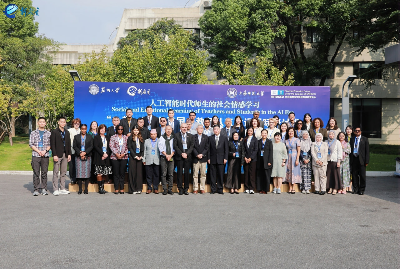 Ta’limni rivojlantirish markazi vakili Xitoyda o‘tayotgan “Bir kamar, bir yo‘l almashuv loyihasi”da ishtirok etmoqda